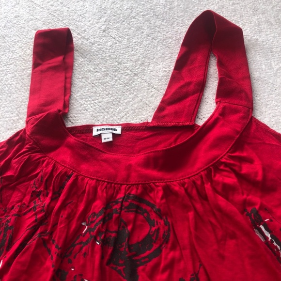 Red size med tank top by Kismet. N Ice summery tank top, nice round neckline - Picture 5 of 8